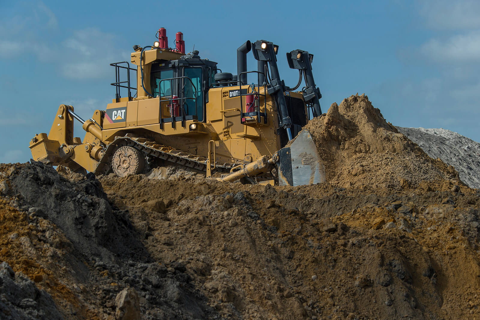 CAT D10