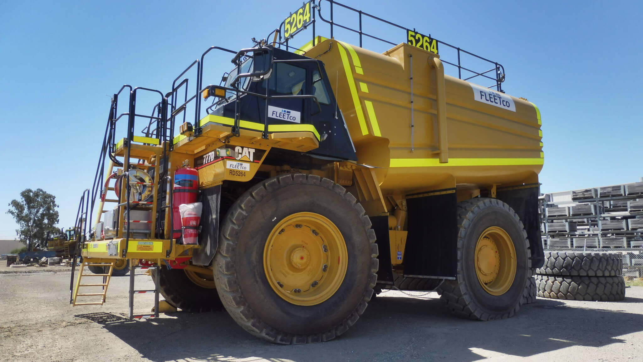 CAT 777 WATER TRUCK
