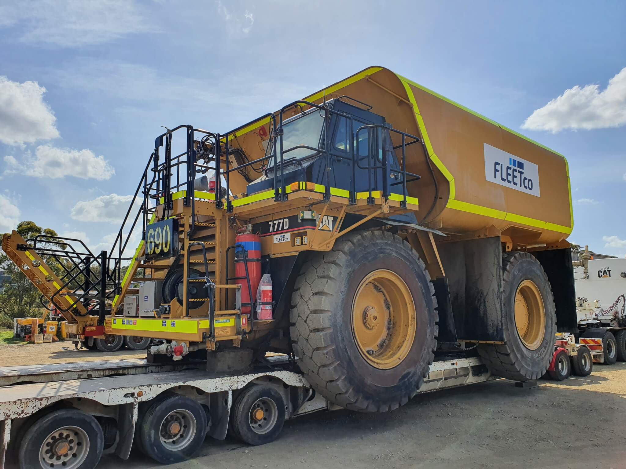 CAT 777D WATER TRUCK